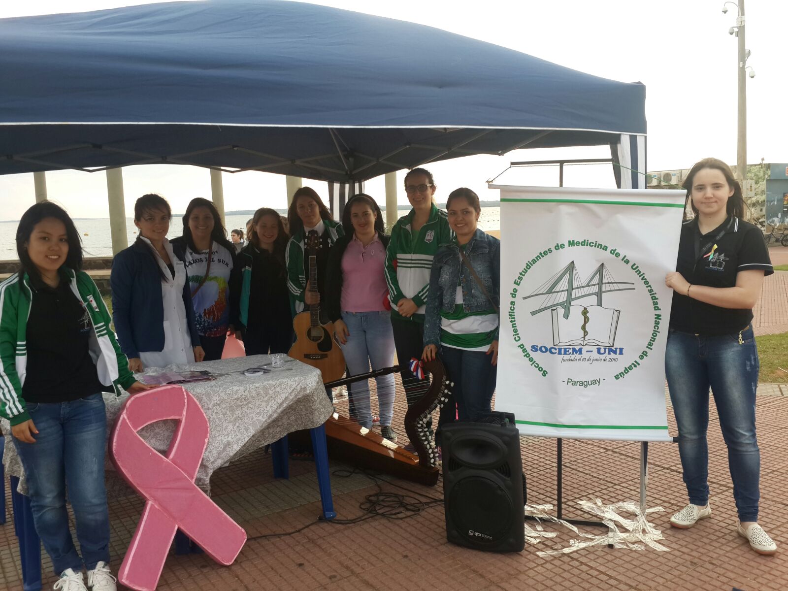 Facultad de Medicina en actividades por el “Día Mundial de la Lucha contra el Cáncer de Mamas”