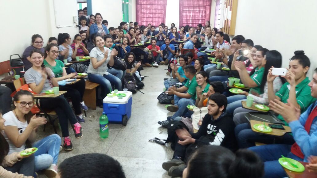 Festejo por el Día de la Juventud en el CPI de Medicina UNI