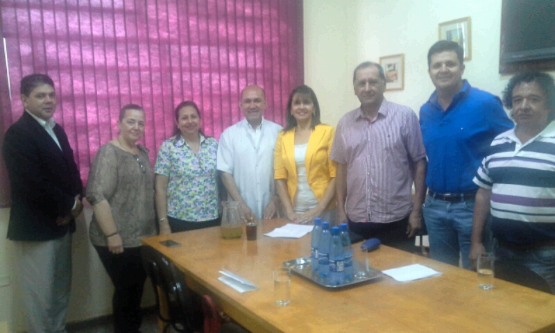 Comisión para la Formación de la Universidad Nacional de Misiones visita la Facultad de Medicina UNI.