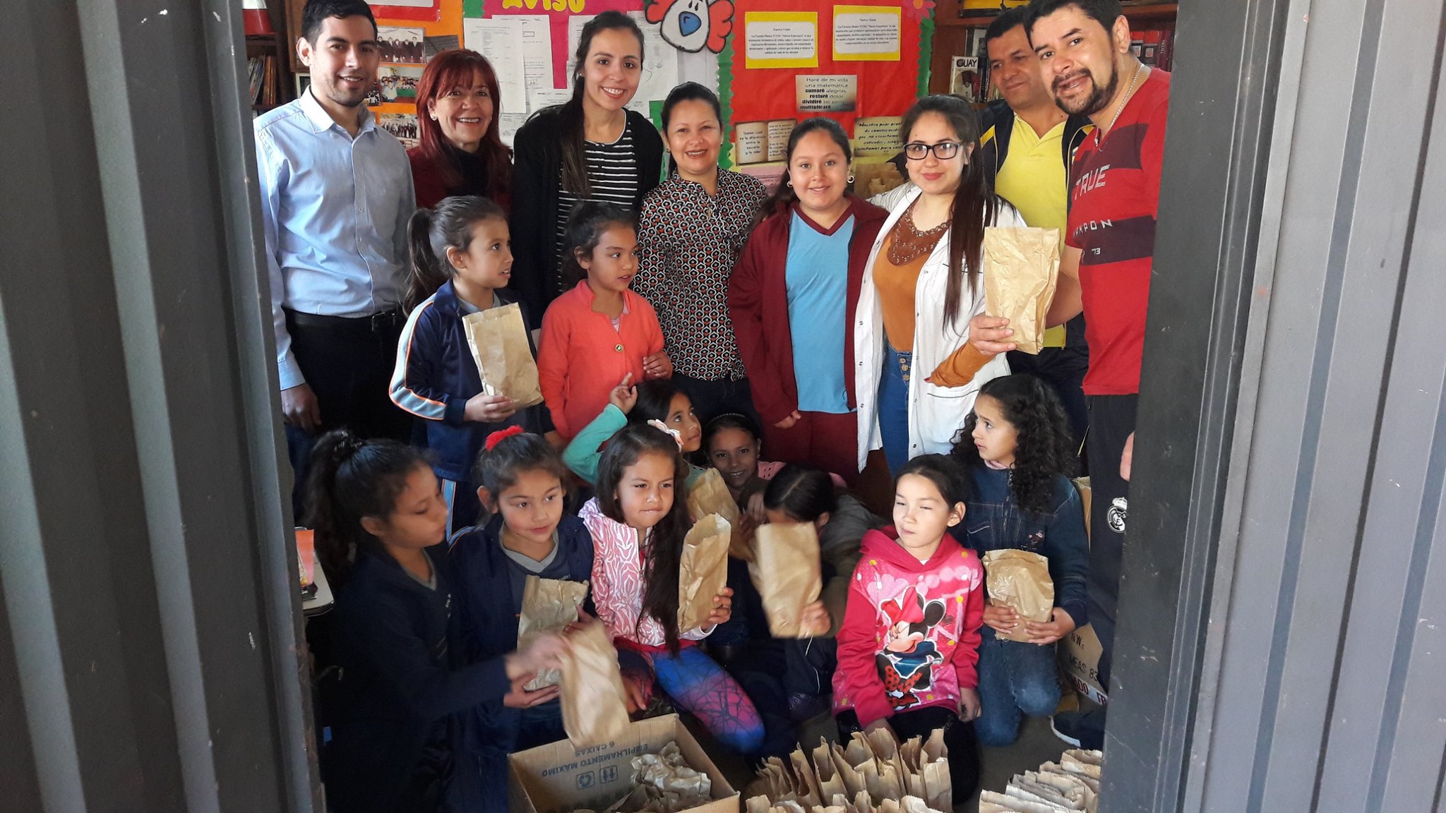 Día del Niño de Medicina UNI en el Barrio Chaipé