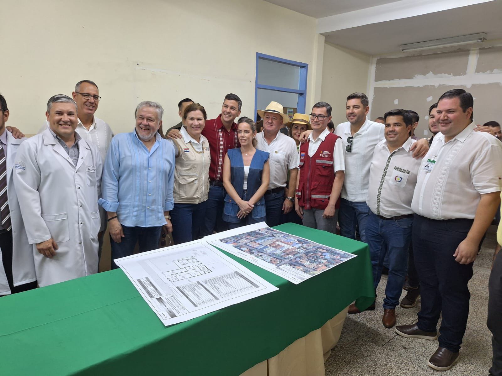 Presidente de la República y Ministra de Salud visitan el Hospital Regional de Encarnación