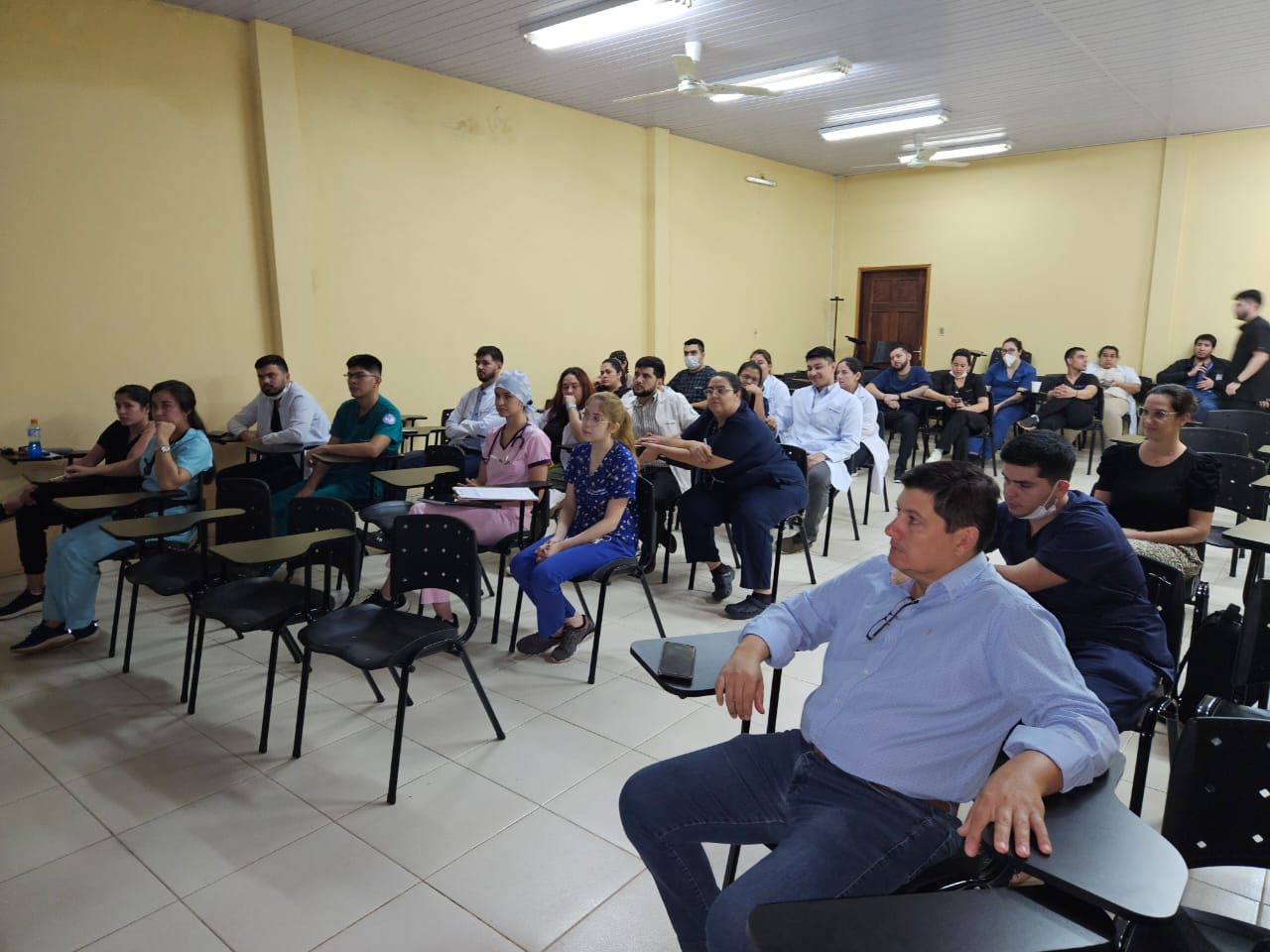 Reunión con Residentes de Especialidades Médicas