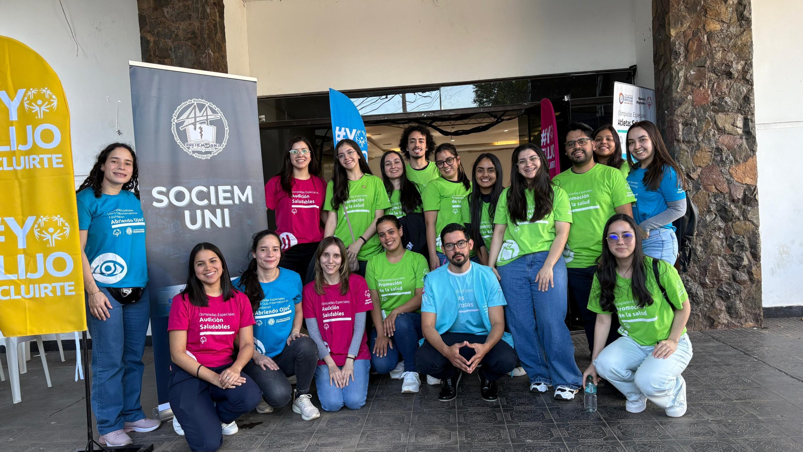 ESTUDIANTES DE MEDICINA DE LA UNI DESTACARON EN LA FERIA DE SALUD ITAPÚA 2025 ESTUDIANTES DE MEDICINA DE LA UNI DESTACARON EN LA FERIA DE SALUD ITAPÚA 2025