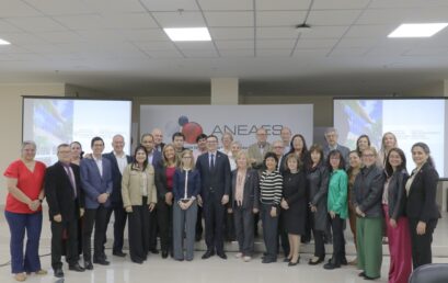 Docentes de la Facultad de Medicina participaron en reunión de expertos para la revisión de criterios de calidad de programas de postgrado en especialidades médicas Docentes de la Facultad de Medicina participaron en reunión de expertos para la revisión de criterios de calidad de programas de postgrado en especialidades médicas