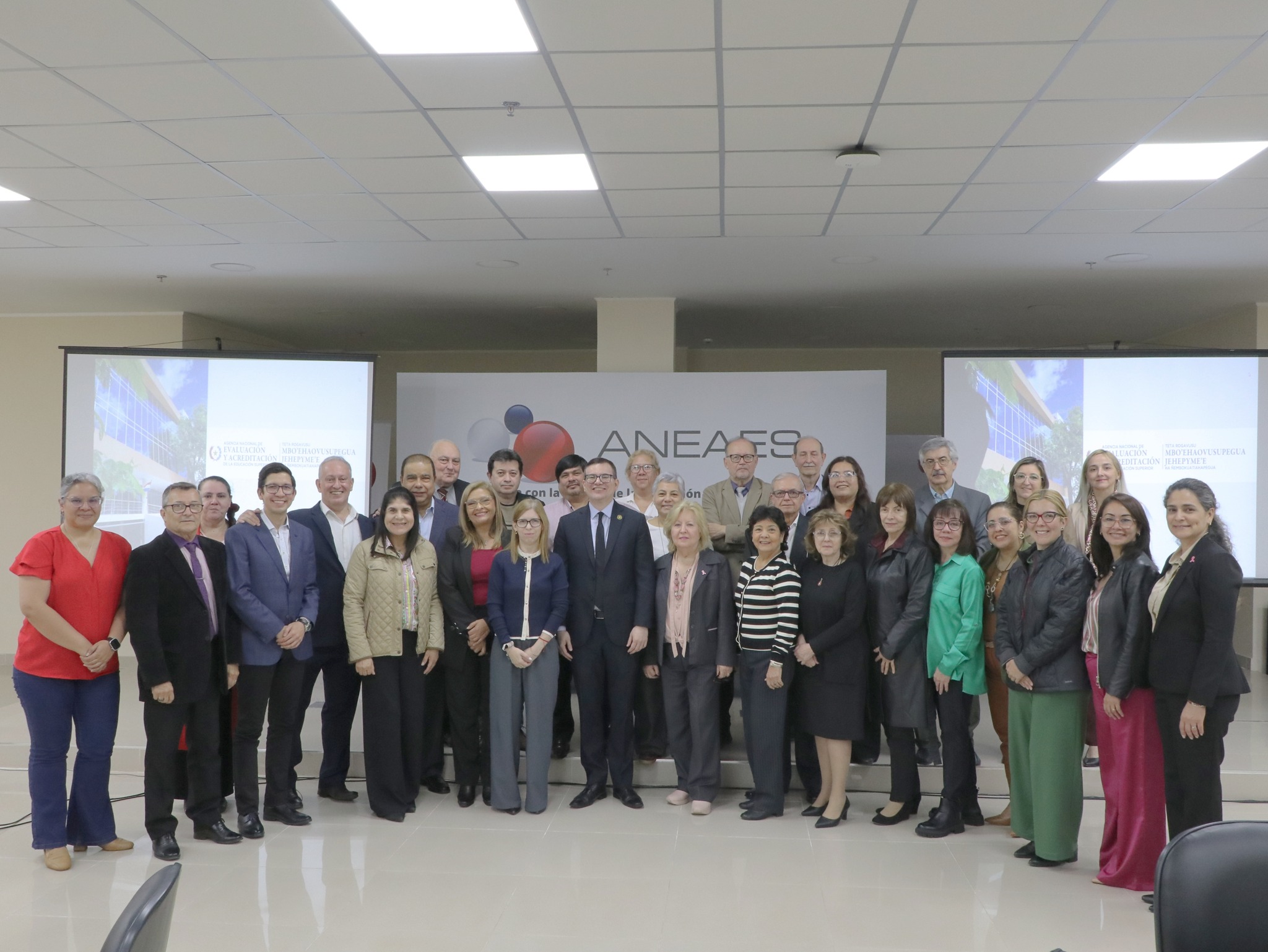 Docentes de la Facultad de Medicina participaron en reunión de expertos para la revisión de criterios de calidad de programas de postgrado en especialidades médicas Docentes de la Facultad de Medicina participaron en reunión de expertos para la revisión de criterios de calidad de programas de postgrado en especialidades médicas