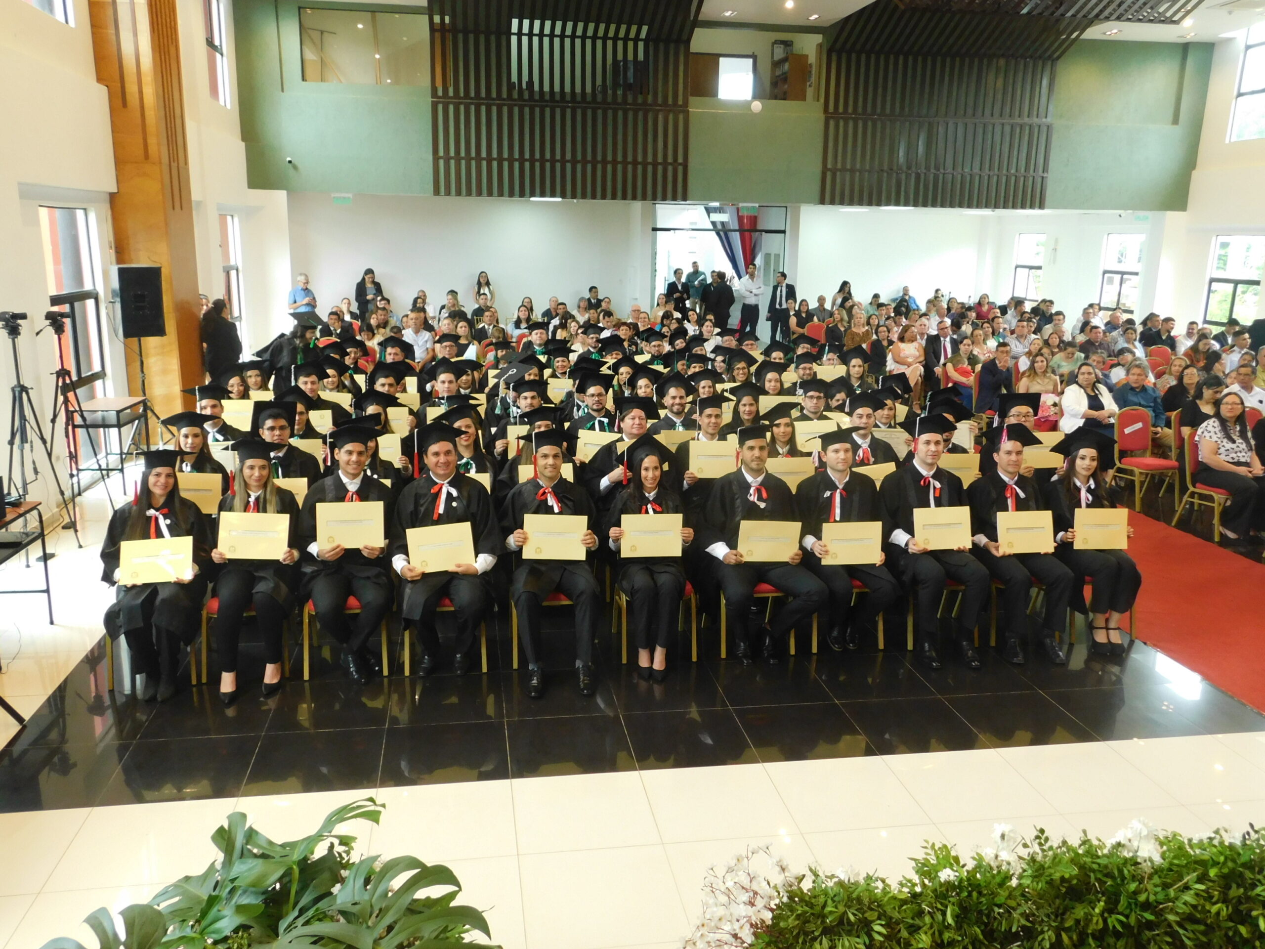 Ceremonia de Graduación de Postgrado de la Facultad de Medicina – Promoción 2025 “Innovación y Compromiso para un Futuro Sostenible” Ceremonia de Graduación de Postgrado de la Facultad de Medicina – Promoción 2025 “Innovación y Compromiso para un Futuro Sostenible”