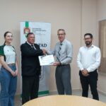 Reconocimiento al Prof. Julián García por su aporte al proyecto “Vida Saludable”