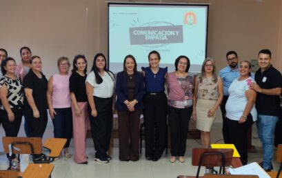 Funcionarios de la Facultad de Medicina UNI se capacitan en comunicación y empatía en el servicio público.