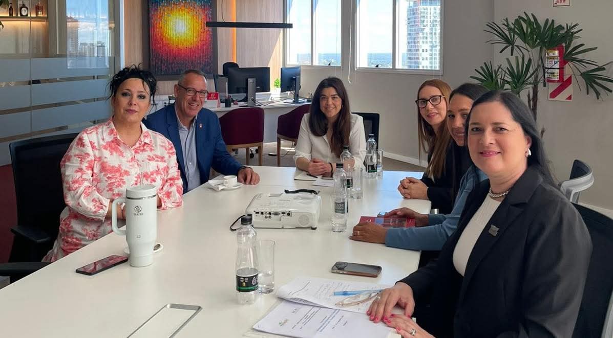 Delegación de la UNI fortalece vínculos con Israel en reunión internacional.