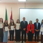 Reconocimiento a representantes estudiantiles.