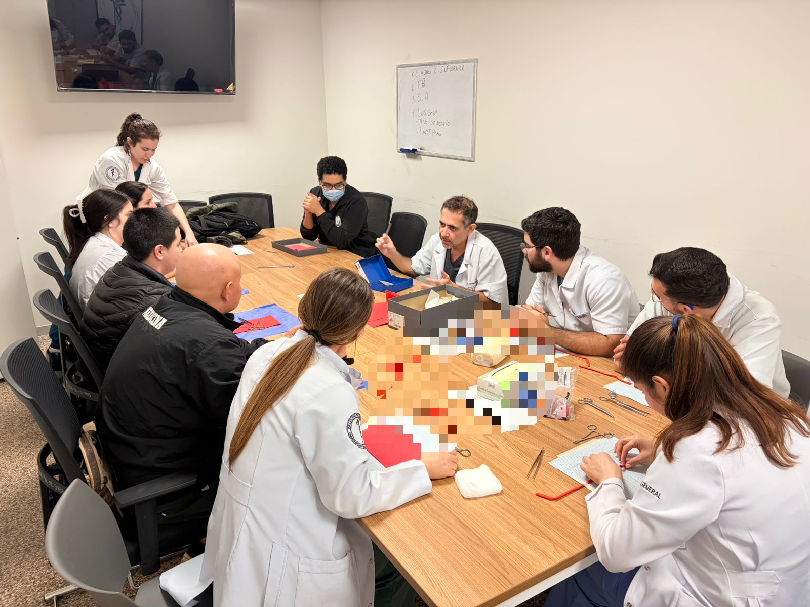 Fortaleciendo las competencias quirúrgicas desde la formación médica.