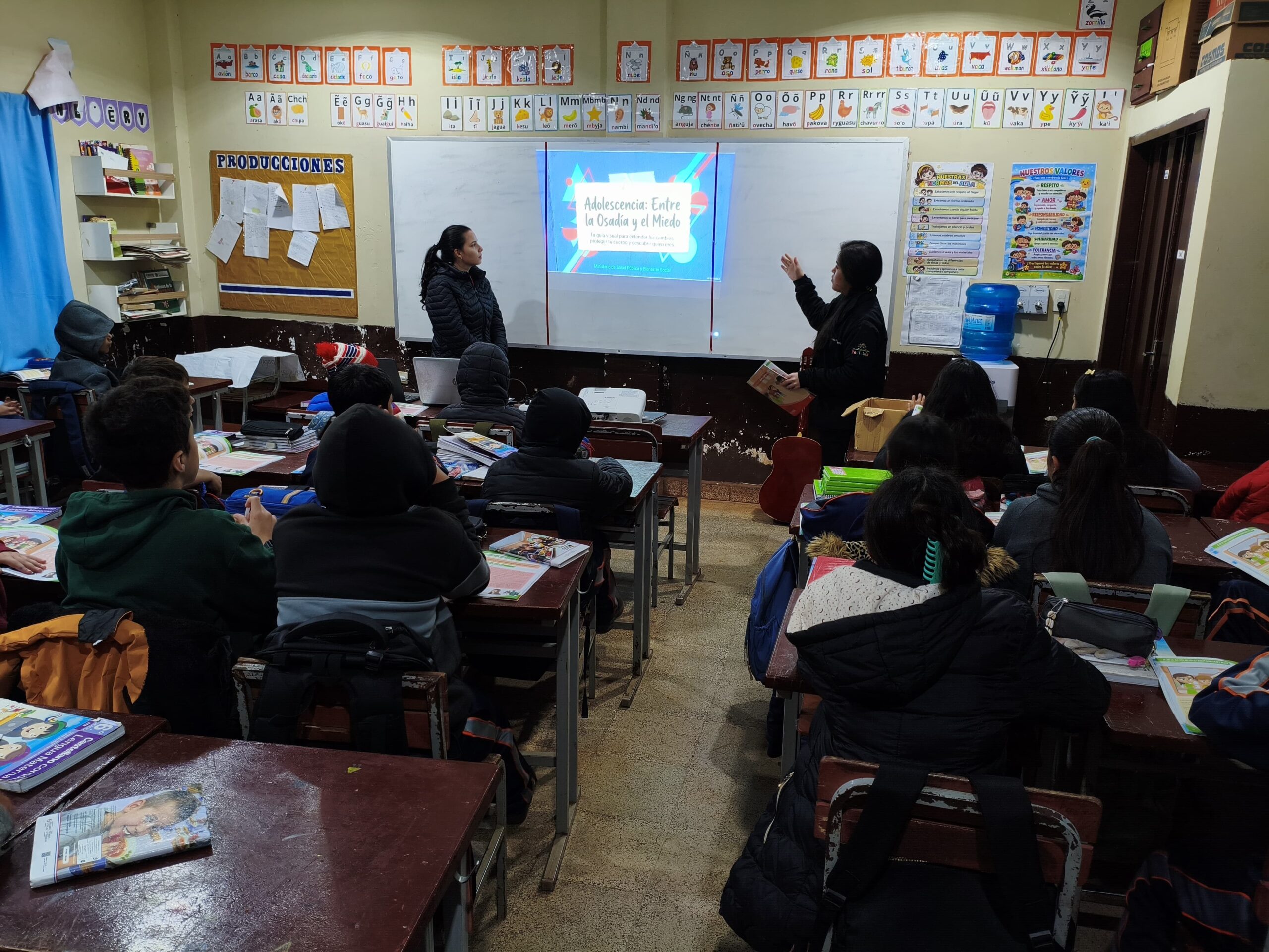 Charla sobre Cambios en la Adolescencia – Extensión Universitaria Especialización en Pediatría.
