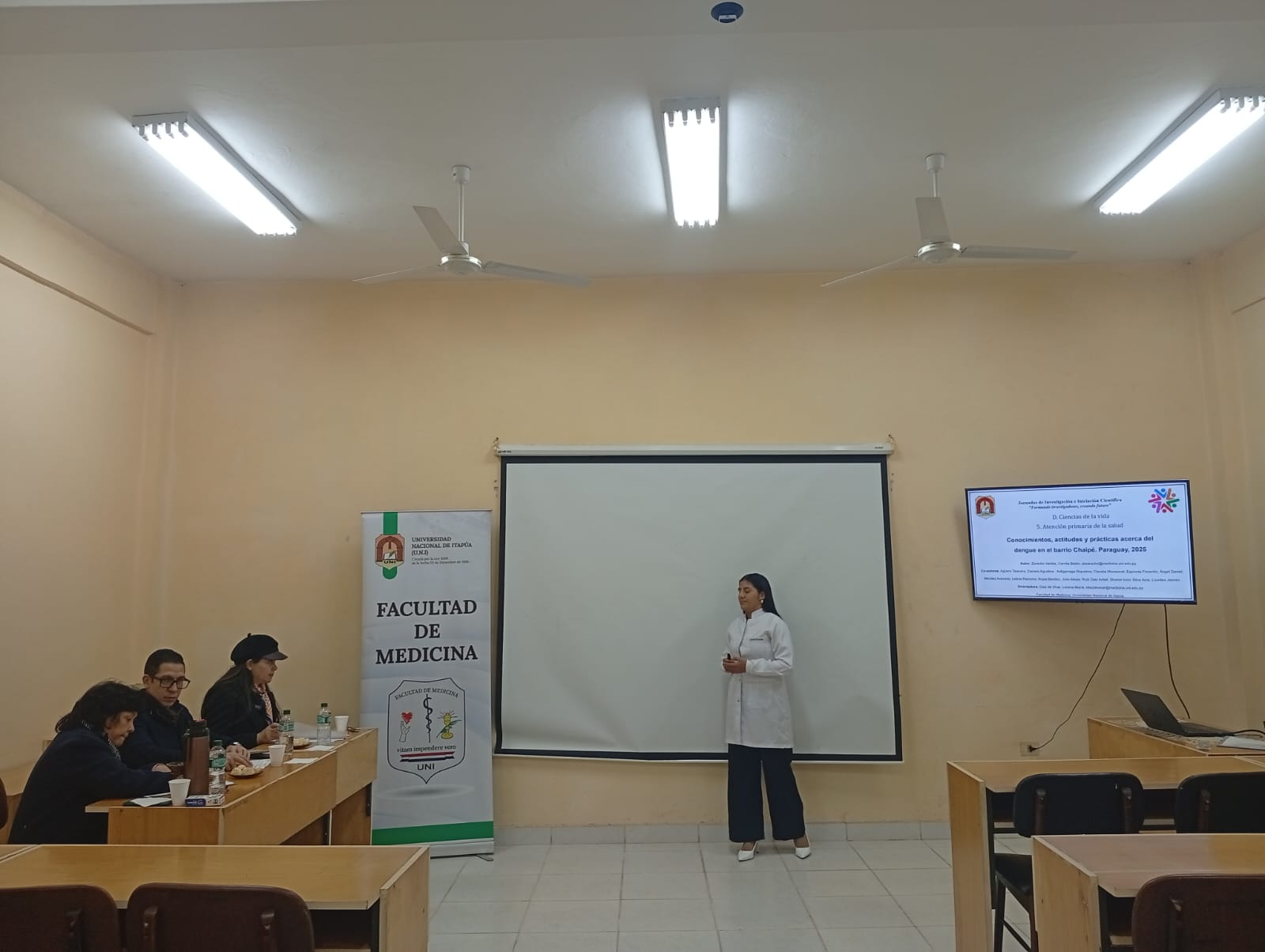 Estudiantes de Medicina UNI destacan en Jornada de Investigación e Iniciación Científica