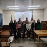 Residentes de Medicina Interna fortalecen la educación médica continua mediante actividades de extensión universitaria.